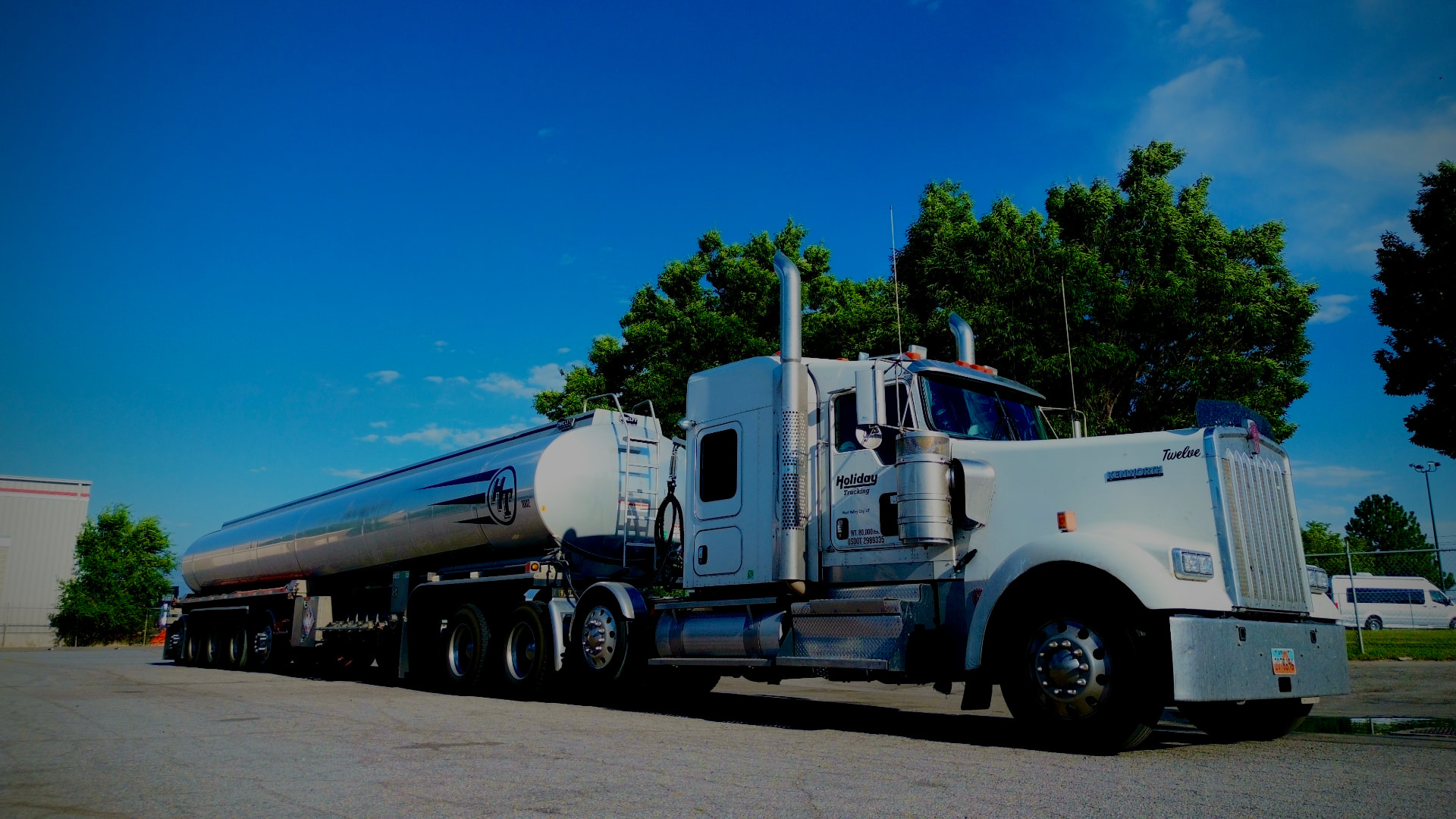 Holiday Oil fuel tanker truck